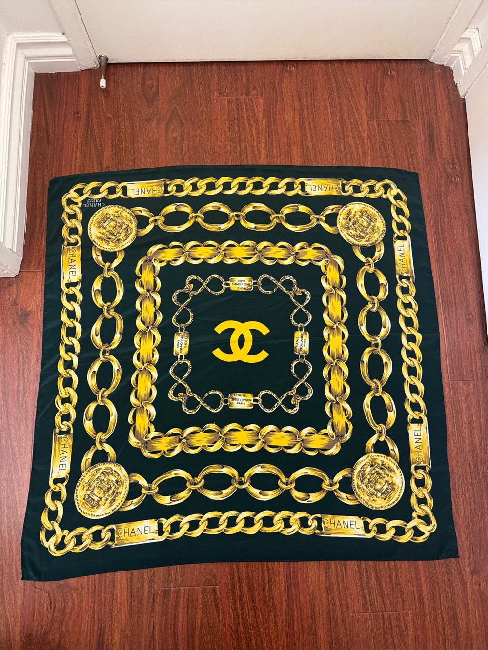 CHANEL vintage dark green & Gold Chain Motif Silk Scarf